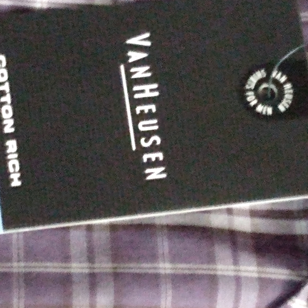 Van Heusen short-sleeved button up shirt